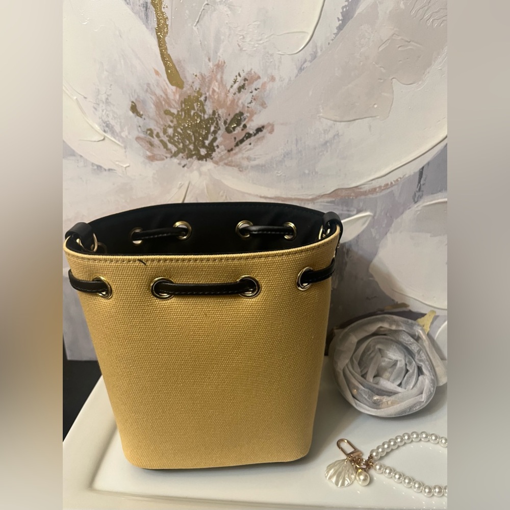 🛍️NEW Dior Tan Two-Way Bucket Bag - Picture 5 of 7